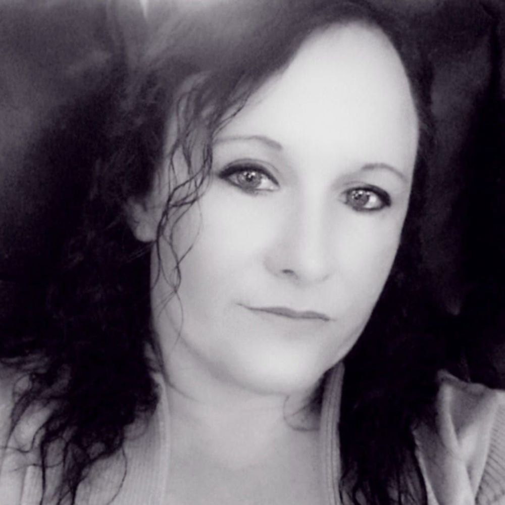Meet your Posher, Angie